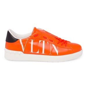 Like New Men’s Size 8 Valentino Garavani VLTN Open  Fluorescent Sneakers Orange